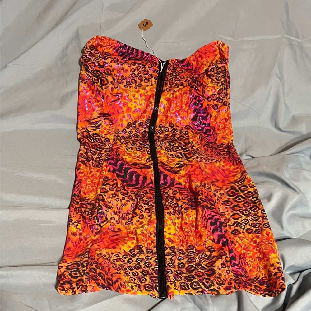 Vibrant Strapless Dress with Black Zipper